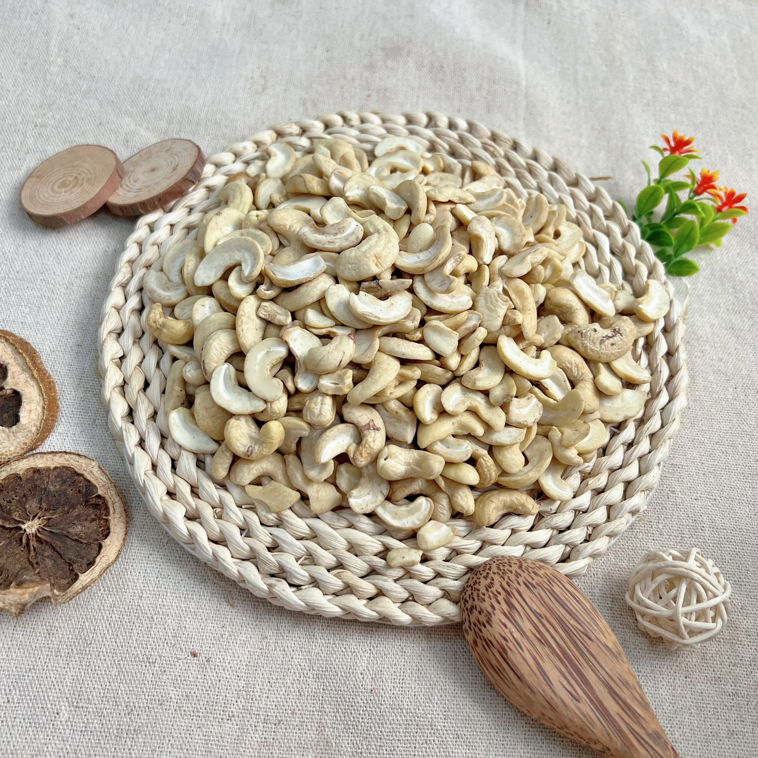 Hạt Điều Sữa Gunuts, Hạt Điều Tươi Vỡ Đôi Chế Biến Món Ăn, Sữa Hạt Dinh Dưỡng Cho Mẹ Bầu Và Bé Hộp 500gr