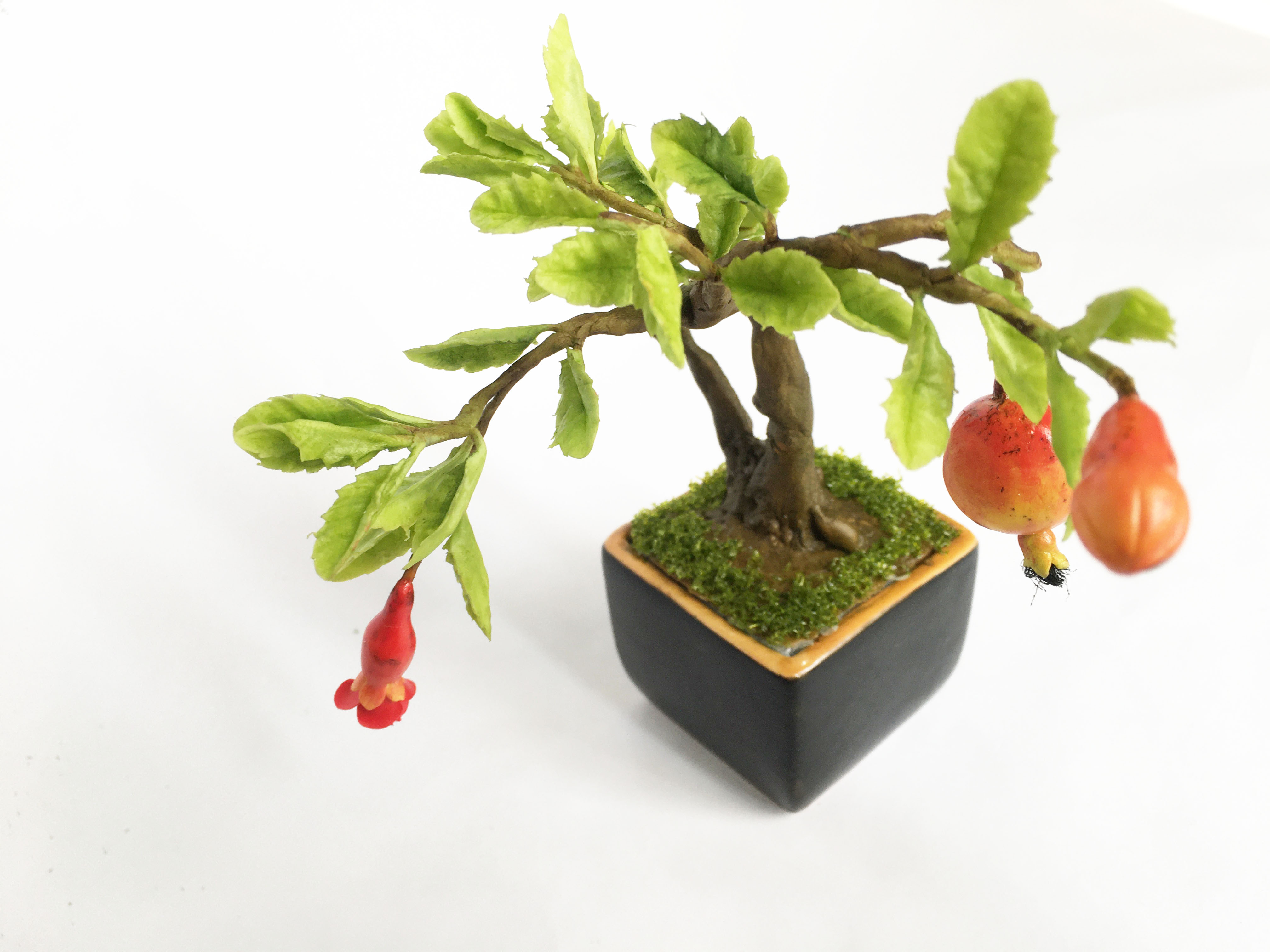 Chậu hoa đất sét mini- Bonsai lựu - Quà tặng trang trí handmade (18x10x10cm)