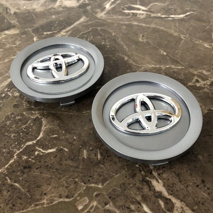 Logo chụp mâm, ốp lazang bánh xe ô tô Toyota Camry Đời từ 2000-2003
