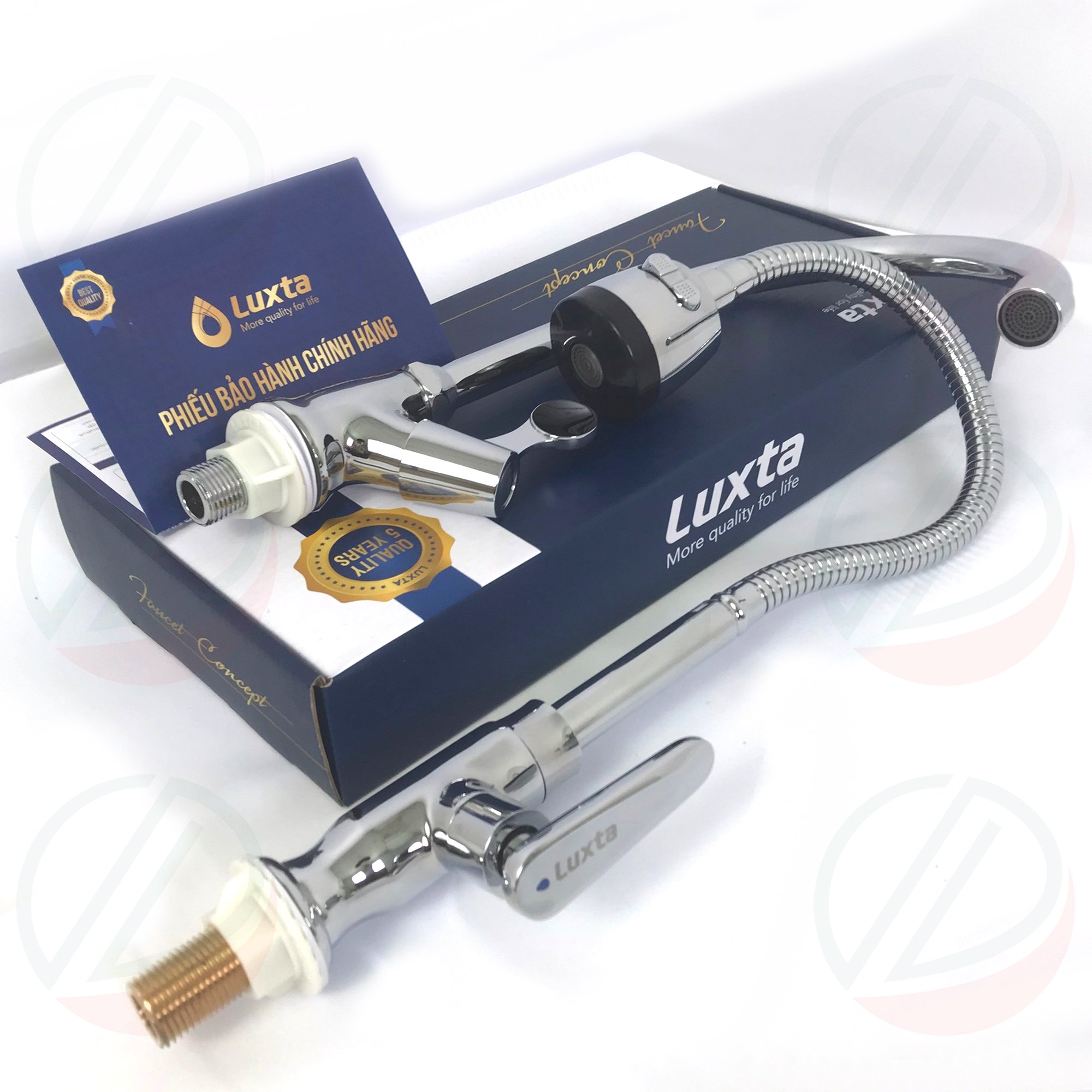 Vòi Rửa Bát Đồng Thau Mạ Crome Lạnh LUXTA L3101T3B - Thân uốn dẻo, đầu vòi tăng áp 2 chế độ
