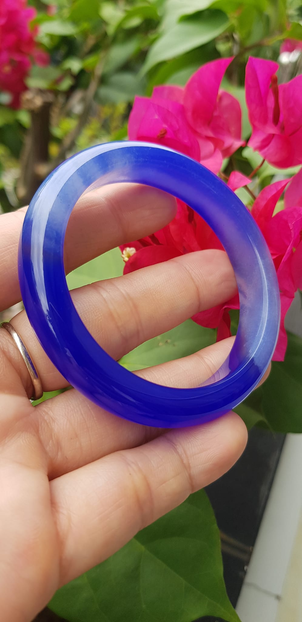 Vòng tay Nữ  Bản Hẹ Đá Mã Não Xanh Dương Đậm nhạt 1 bên đều đẹp Vòng tay Ni 52mm x Cao 11mm x dầy 8mm Nữ mệnh Thủy mệnh môch 50kg - 54kg đeo ạ