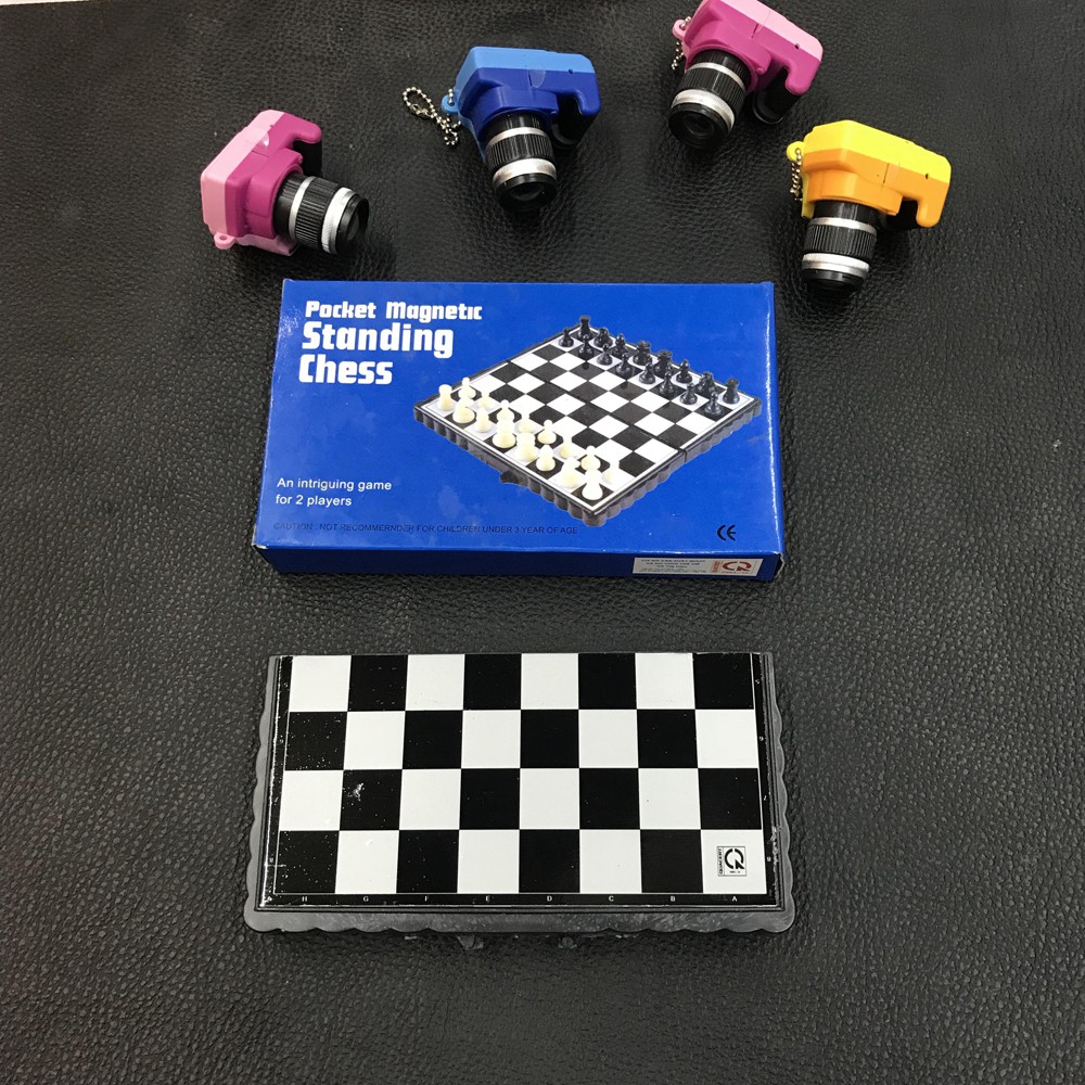 Bộ cờ vua nam châm mini Standing Chess