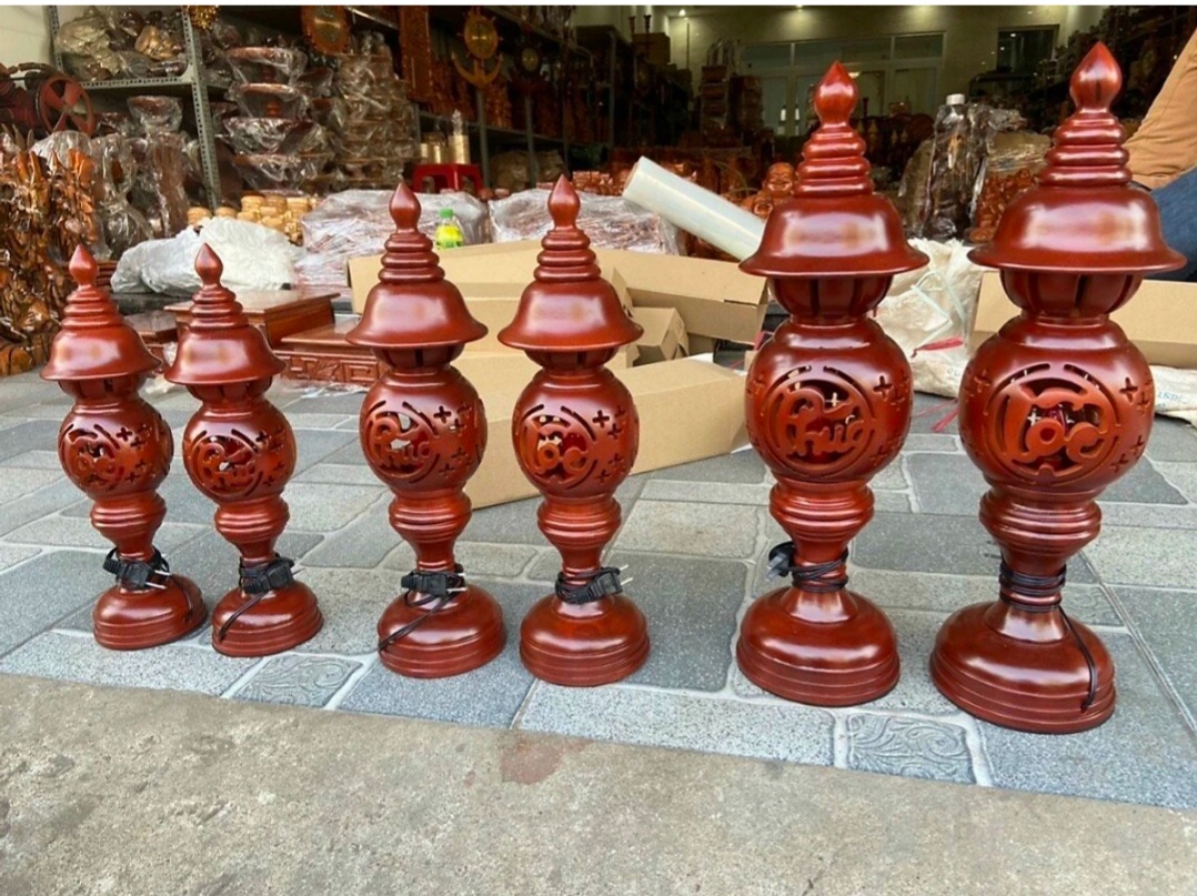 Cặp Đèn thờ quả dứa - Đèn thờ gỗ xà cừ chữ Phúc - Lộc -Thọ nhiều kích thước