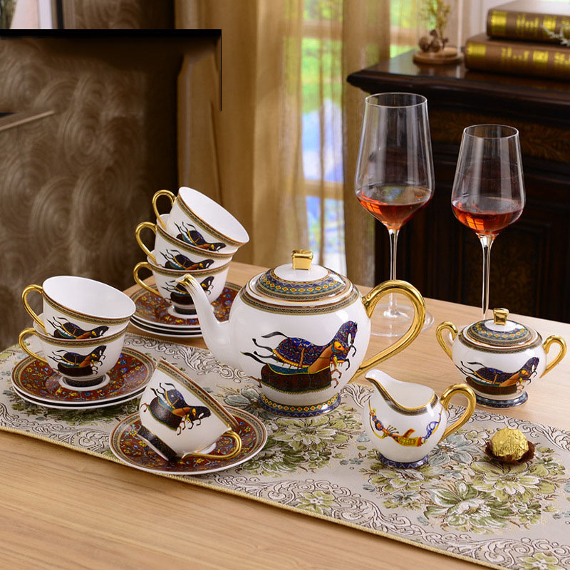 Âm trà ngựa viền vàng sứ xương cao cấp 6 chén