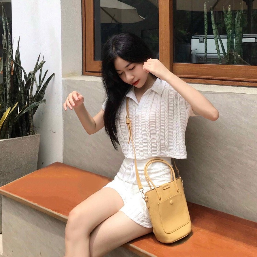 SET ÁO CROPTOP CỔ SƠ MI SUÔNG TRƠN + QUẦN SHORTS NGẮN ỐNG RỘNG LƯNG CAO ĐI BIỂN DẠO PHỐ