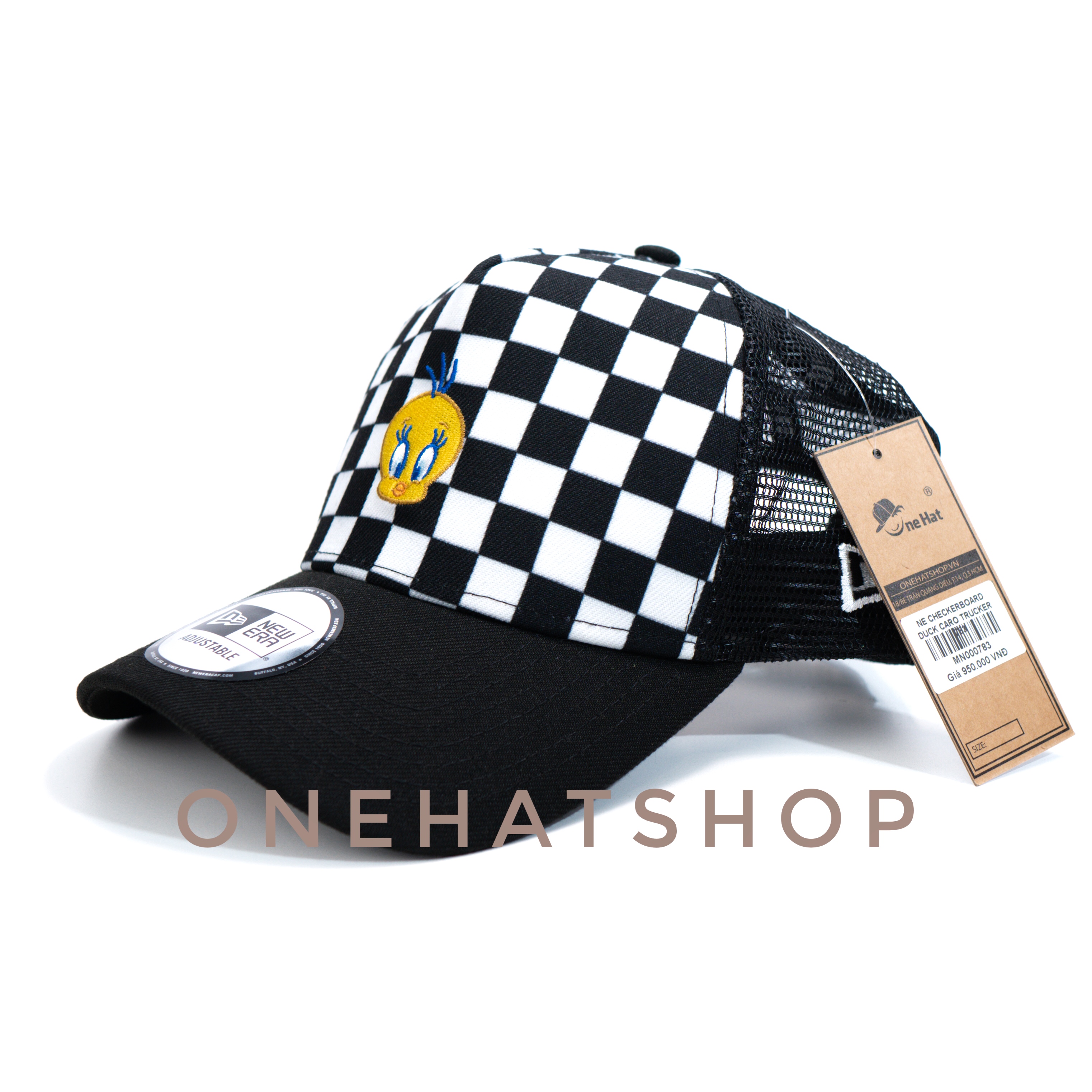 Nón lưỡi trai fom trucker checkerboard duck caro phía sau là lưới