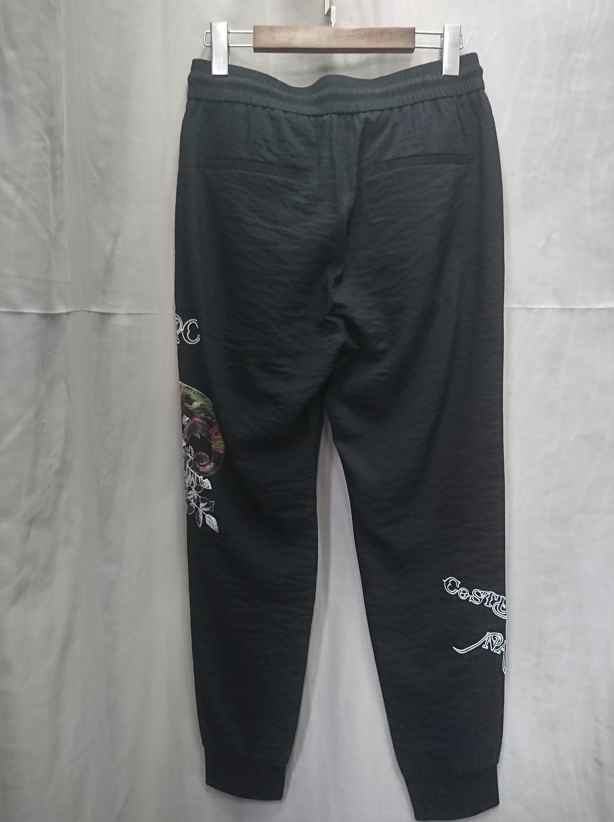 Quần jogger ống bó với họa tiết con vật lạ mắt K-2801