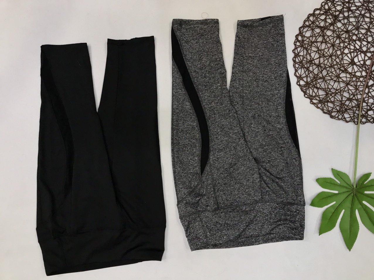 Bộ 2 quần lửng legging nữ thể thao vải thun lạnh co dãn 4 chiều 