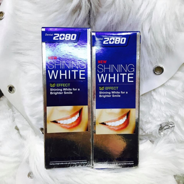 Kem đánh răng trắng răng 3D Shining White Effect Hàn Quốc 100g + Móc khoá