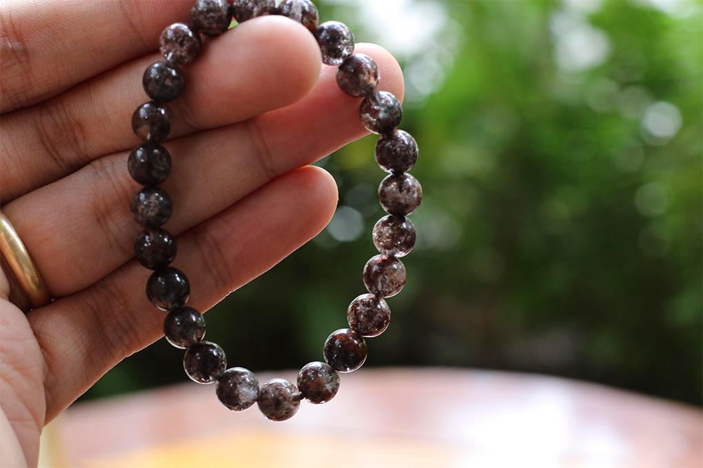 Vòng Tay Đá Thạch Anh Ưu Linh Rêu Ngọc Quý Gemstones VPT056