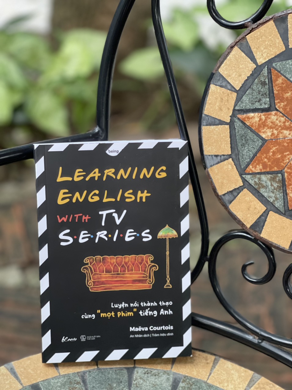 Learning English With Tv Series - Luyện Nói Thành Thạo Cùng Mọt Phim Tiếng Anh - Mava Courtois An Nhân Dịch - Being Books - Az Việt Nam