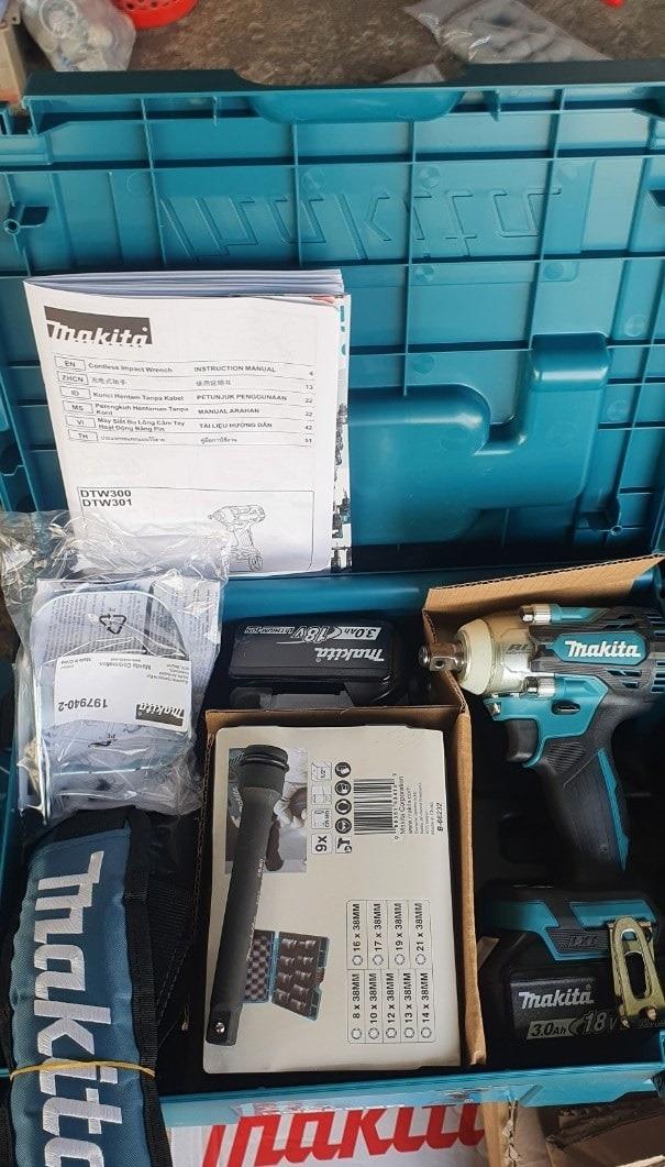 MÁY VẶN BULONG DÙNG PIN 18V MAKITA DTW300FJX4 - HÀNG CHÍNH HÃNG