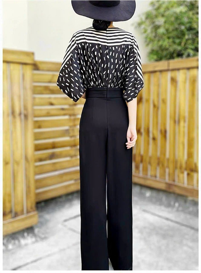 JUMPSUIT LỤA HỌA TIẾT TAY XẺ XẾP LY EO CAO CẤP