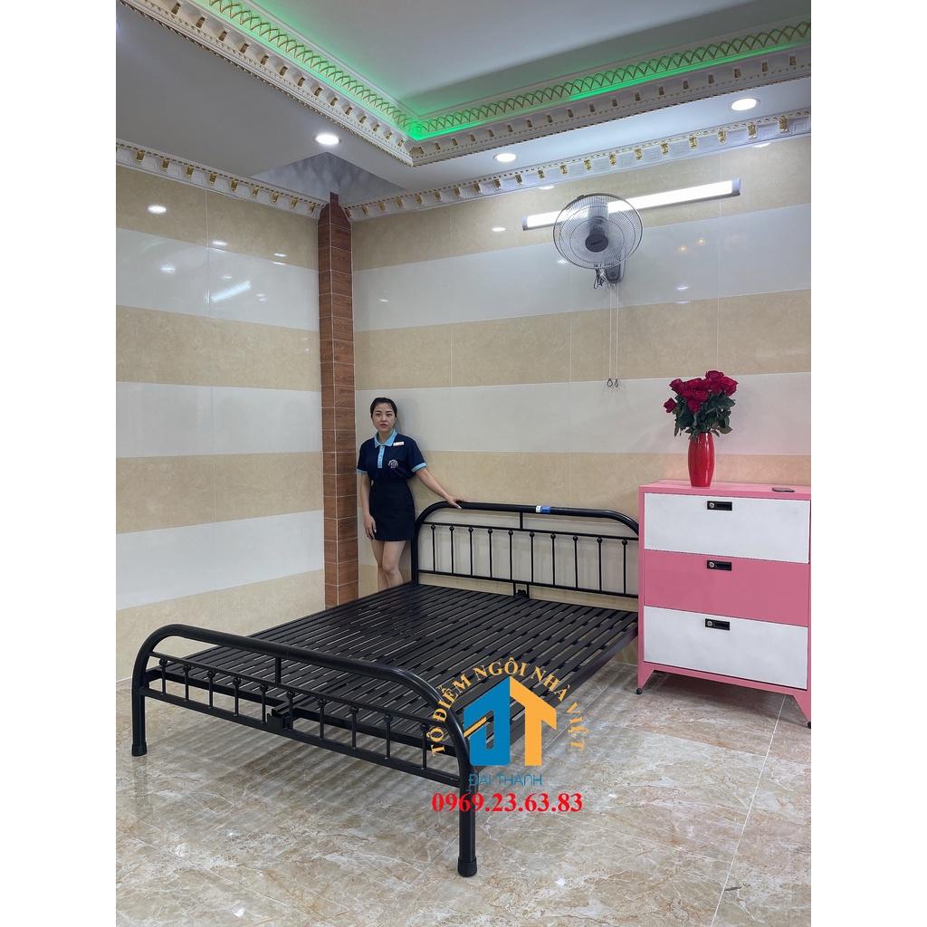 Giường sắt 1m6 trân châu