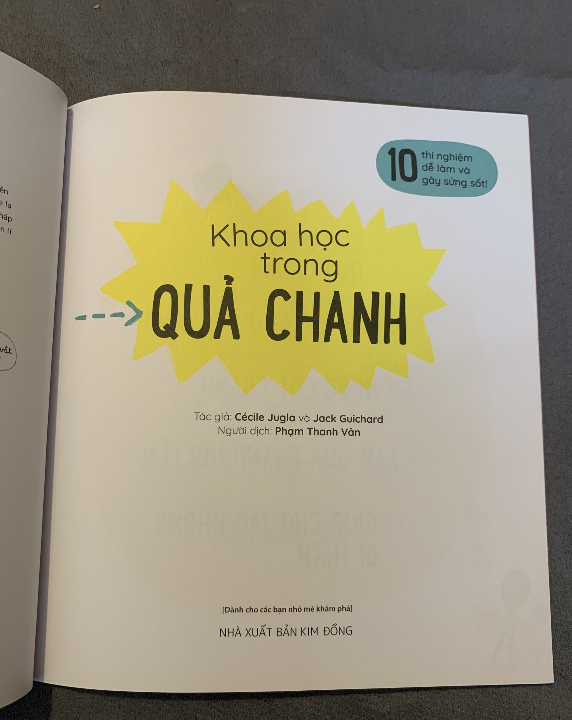 Bộ sách Khoa học trong đời sống (giấy, nước, đường, quả bóng, quả chanh, quả trứng)