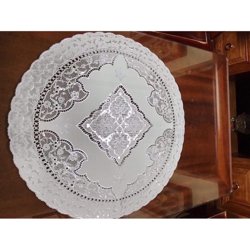 Khăn trải bàn ren hoa nhựa bàn tròn đường kính 50cm