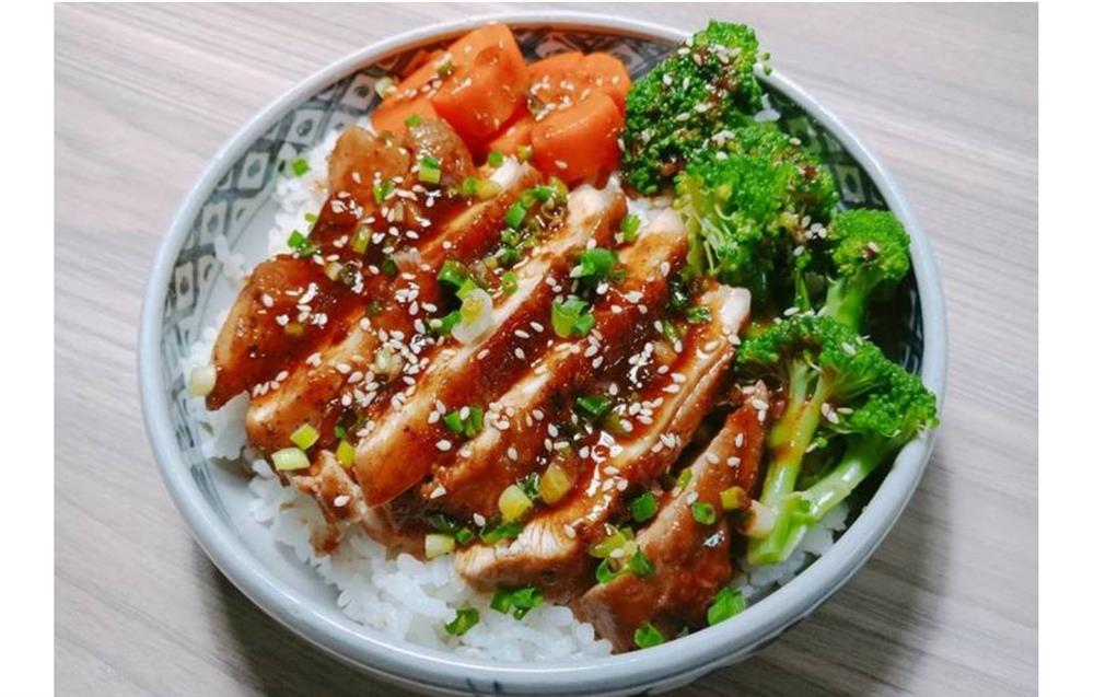 Sốt tẩm ướp Teriyaki hiệu Kikkoman Tasty Japan 150ml