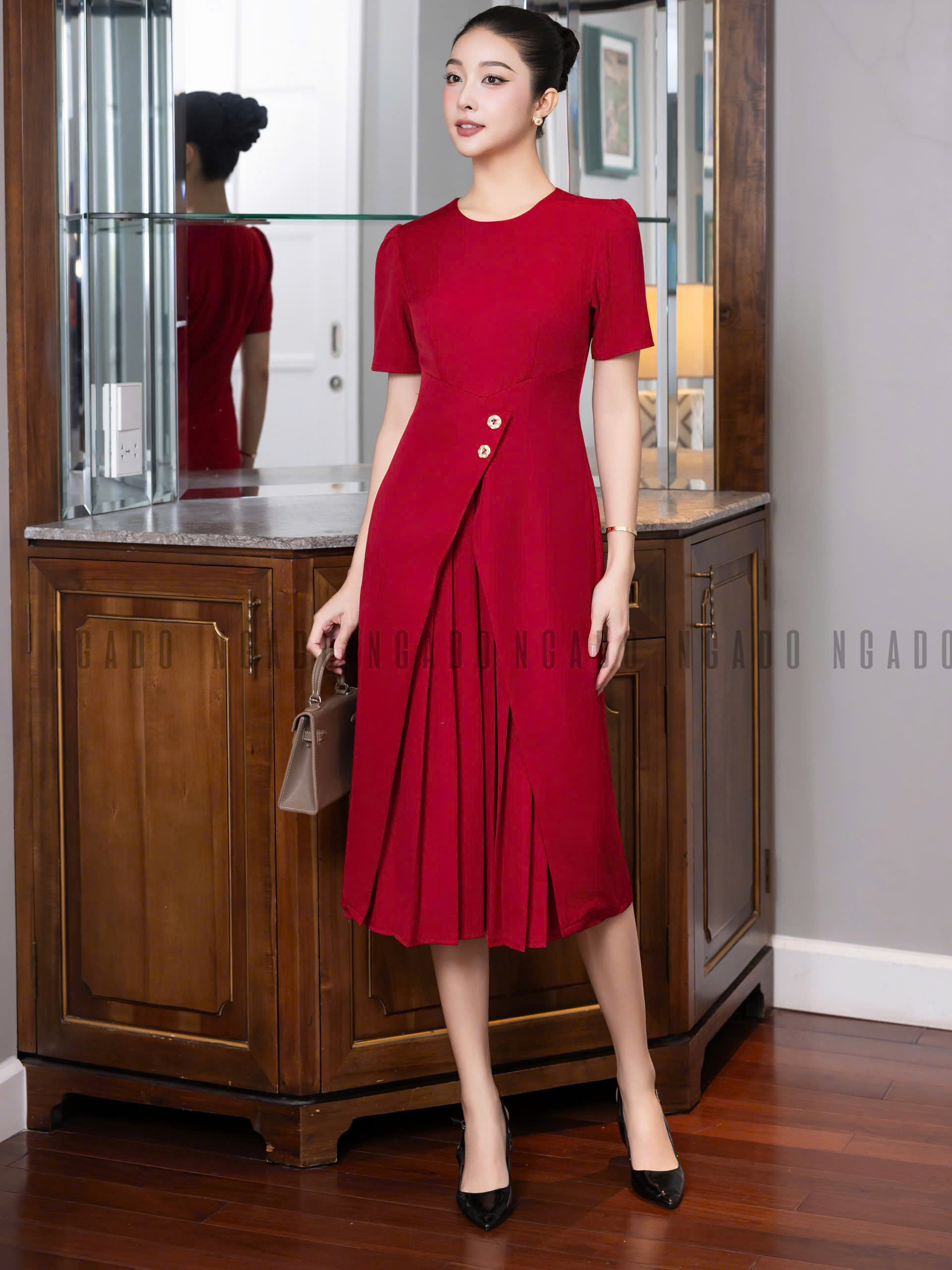 Đầm đỏ xếp ly tà đắp NGADO , đầm nữ , đầm công sở , dự tiệc