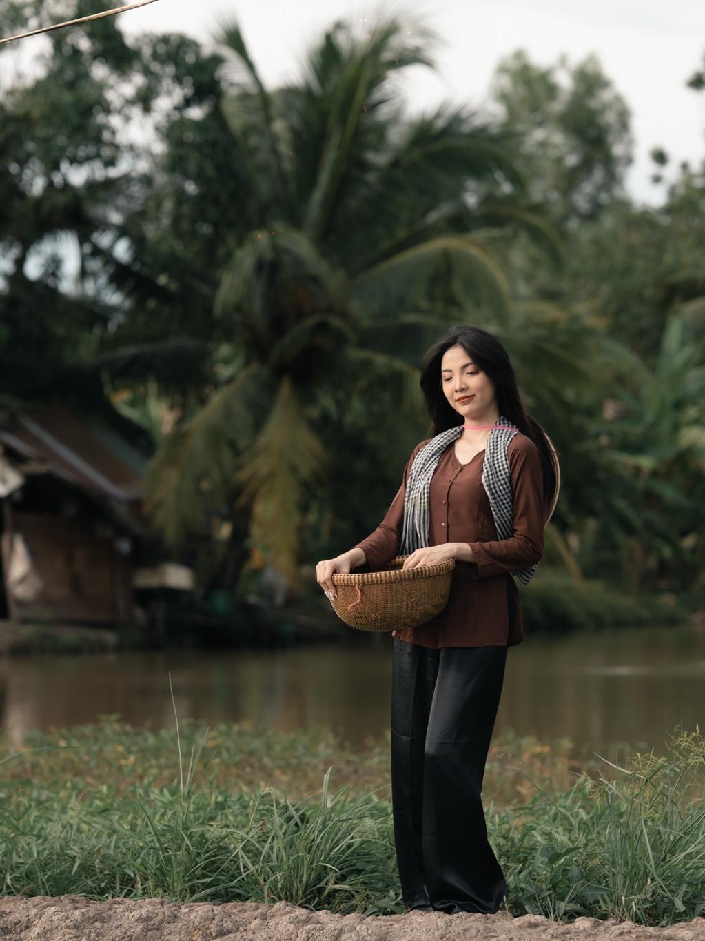 BIGSIZE bà ba lụa nâu - Có bộ bà ba Bigsize- may sỉ bà ba toàn quốc - May bộ bà ba theo yêu cầu - Quần lẻ đen phi bóng