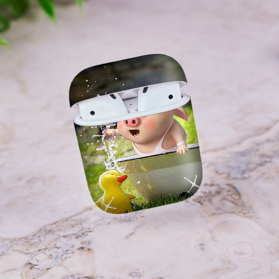 Miếng dán skin chống bẩn cho tai nghe AirPods in hình Heo con dễ thương - HEO2k19 - 101 (bản không dây 1 và 2