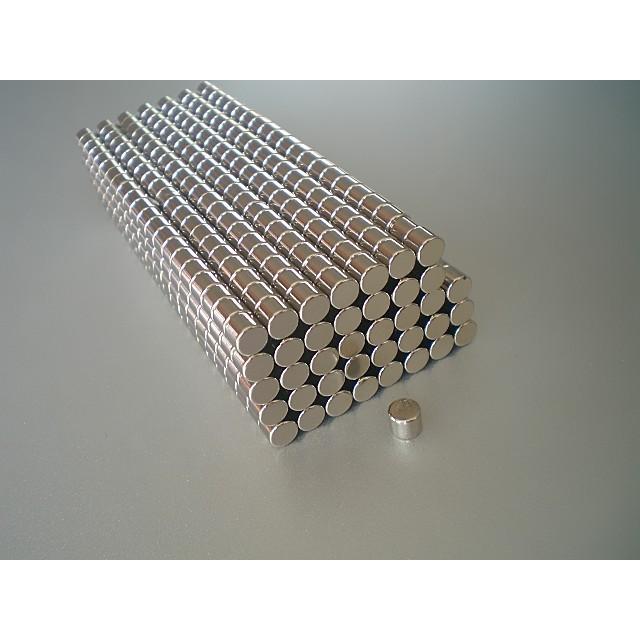 Nam châm trắng trụ D4*4mm