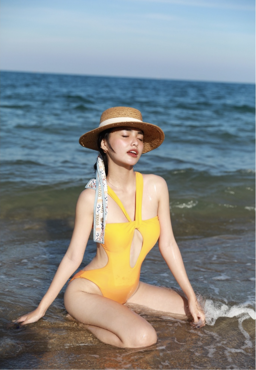 Đồ bơi nữ cao cấp dạng một mảnh may lộn tạo hình cutout - Cam - VS193_OR