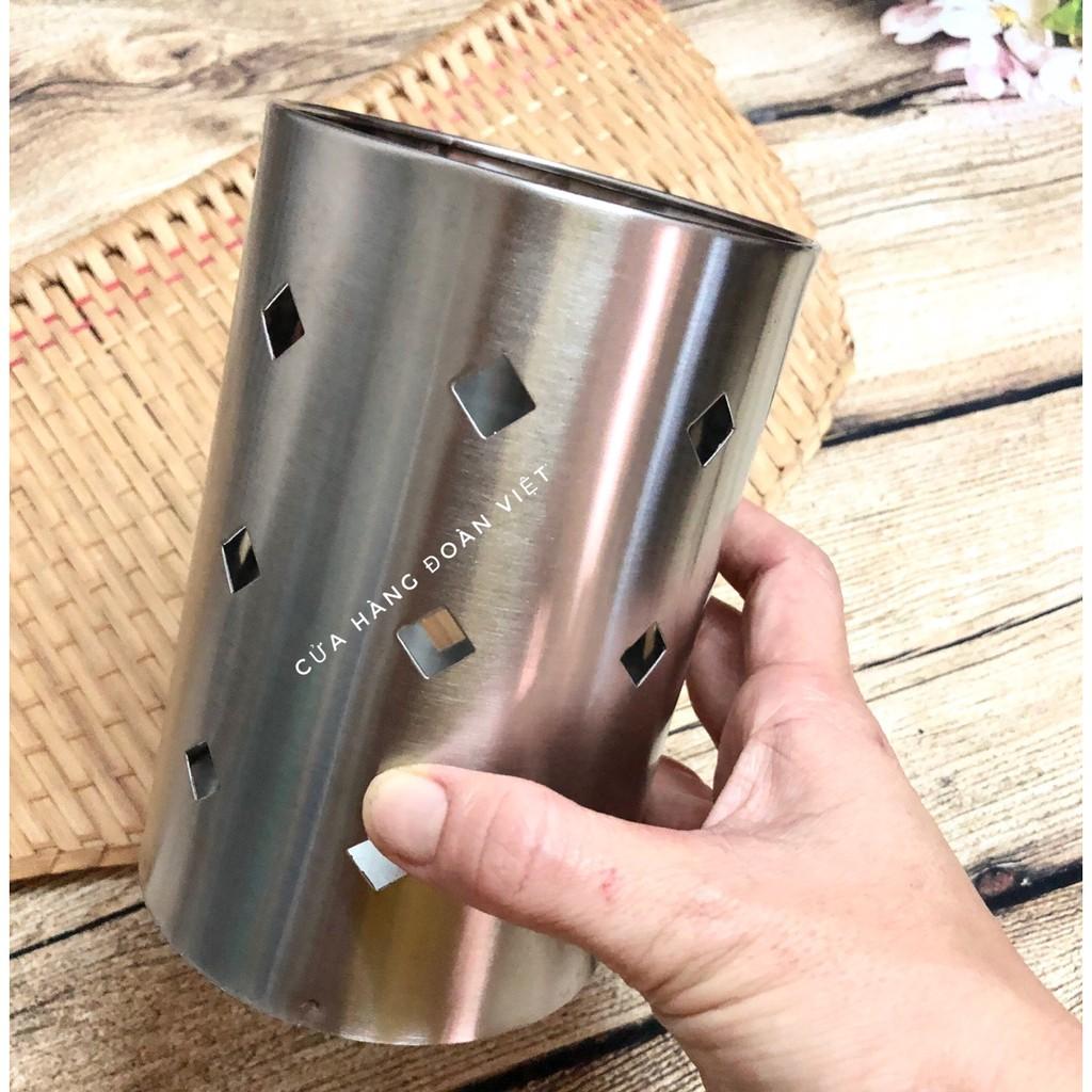 Ống Đựng Đũa Muỗng Inox - 10 *15cm. Ống đũa nhỏ gọn dùng cho bàn ăn, quán ăn, nhà hàng chuyên nghiệp