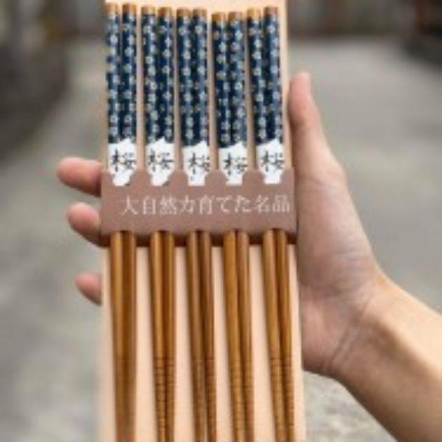 Set 5 đũa hoa văn Nhật Bản - mẫu hoa xanh