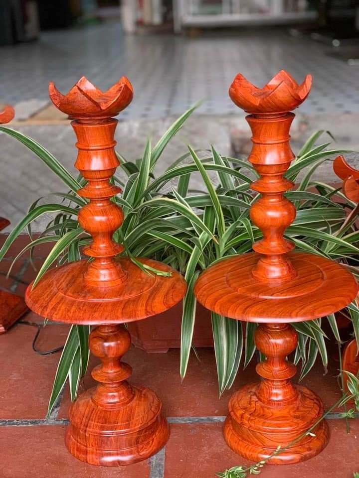 Cặp chân đèn gỗ hương,cặp chân đèn thờ gôc hương cao 50 m