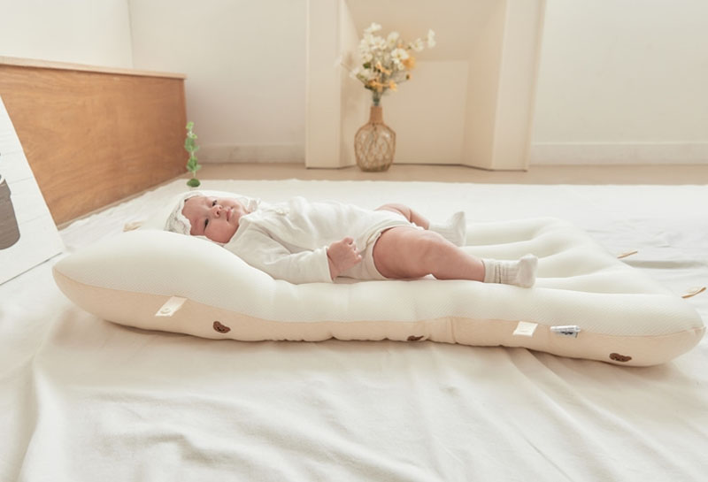 Đệm chống trào ngược cầm tay Rototo bebe Airmesh 3D