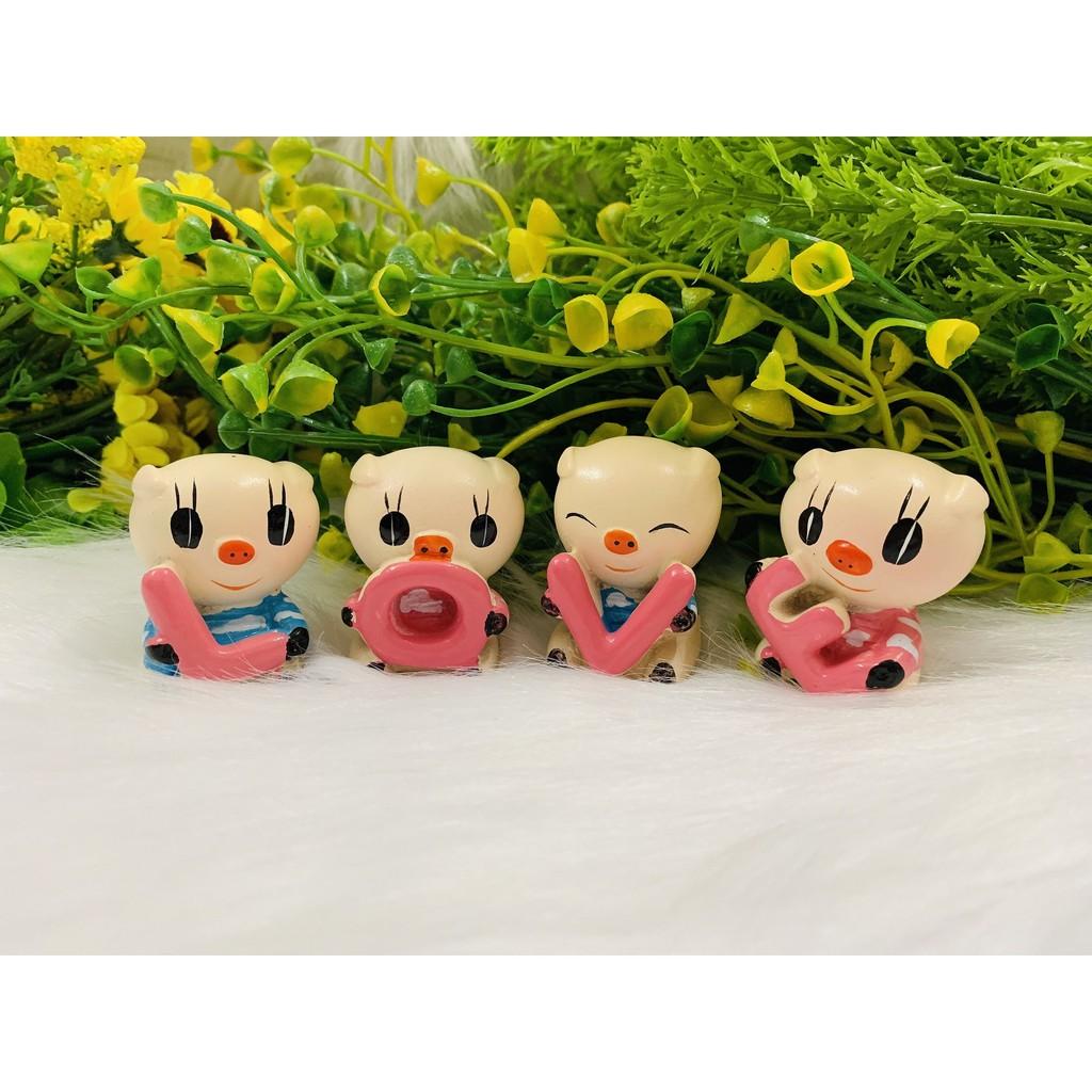 Bộ 4 tượng Heo Love