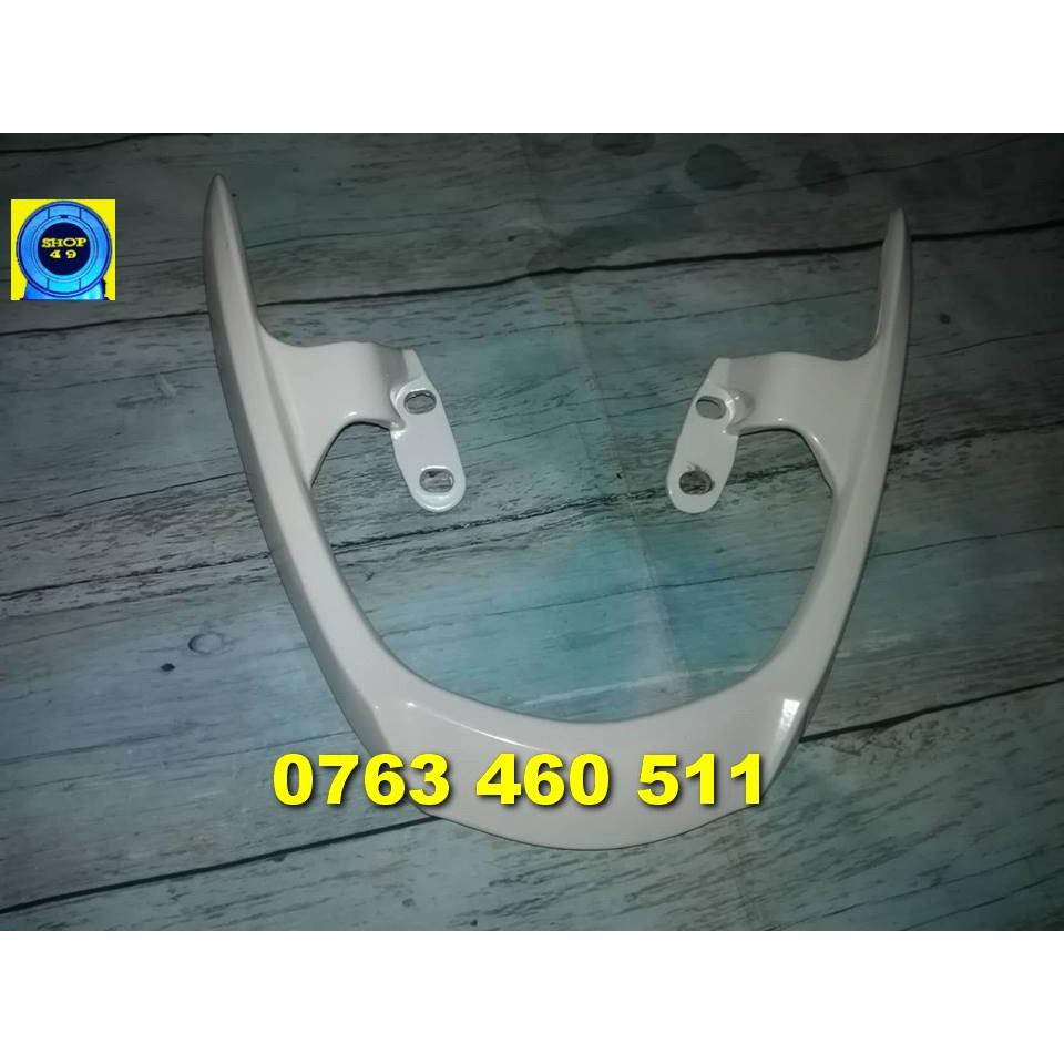 Cảng sau xe sirius