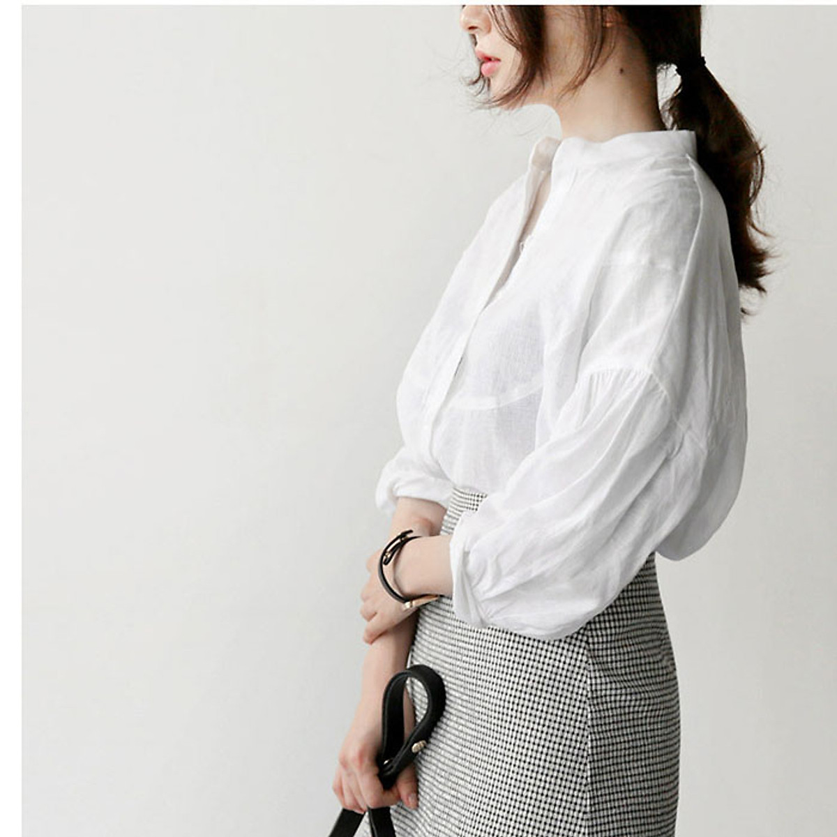 Áo sơ mi Linen nữ cổ tàu tay bồng trẻ trung - Trắng