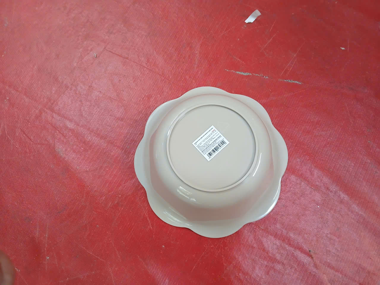 Tô nhựa hình cánh hoa Nakaya Flare Bowl 1.1L