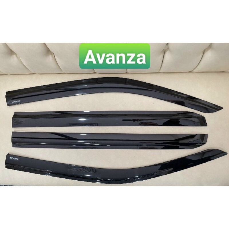 Vè che mưa xe Toyota Avanza 2022, 2023 Hàng nhựa đen dày cao cấp