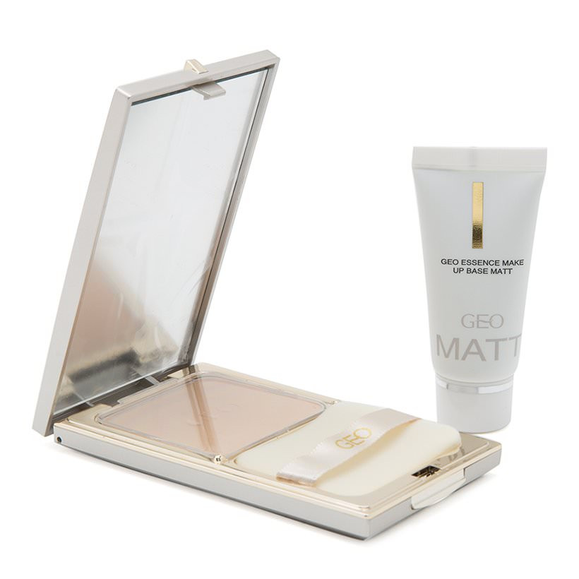 Phấn Trang Điểm Ẩm Mịn Da Geo Essence Two Way Moist