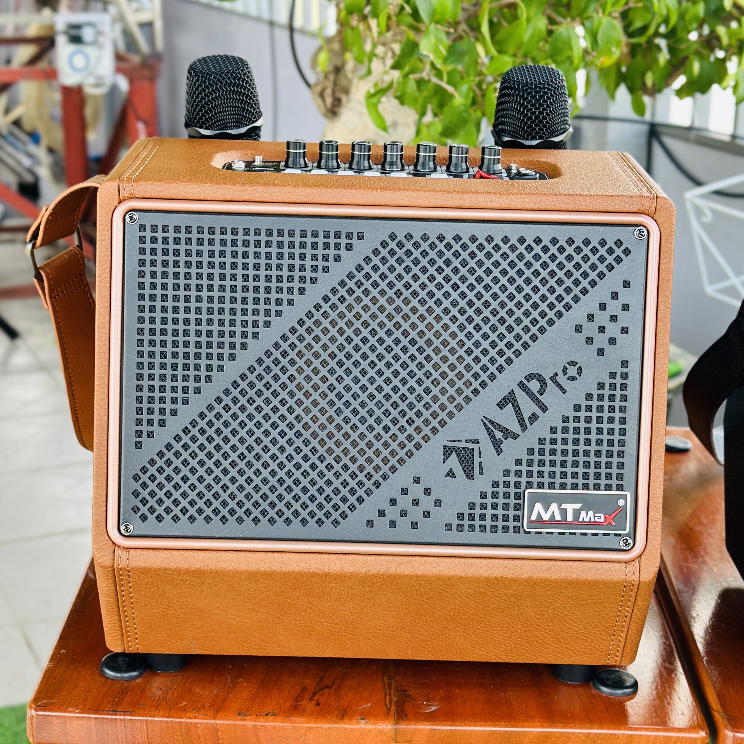 [ Hàng Chính Hãng ] Loa Xách Tay Azpro AZ369 - Công Suất Lớn 250W, Thiết Kế Nhỏ Gọn, 3 Loa 2 Đường Tiếng, Bass Căng 16cm, Âm Thanh Trong Trẻo, Bass Đánh Siêu Ấm, Bảo Hành 12 Tháng