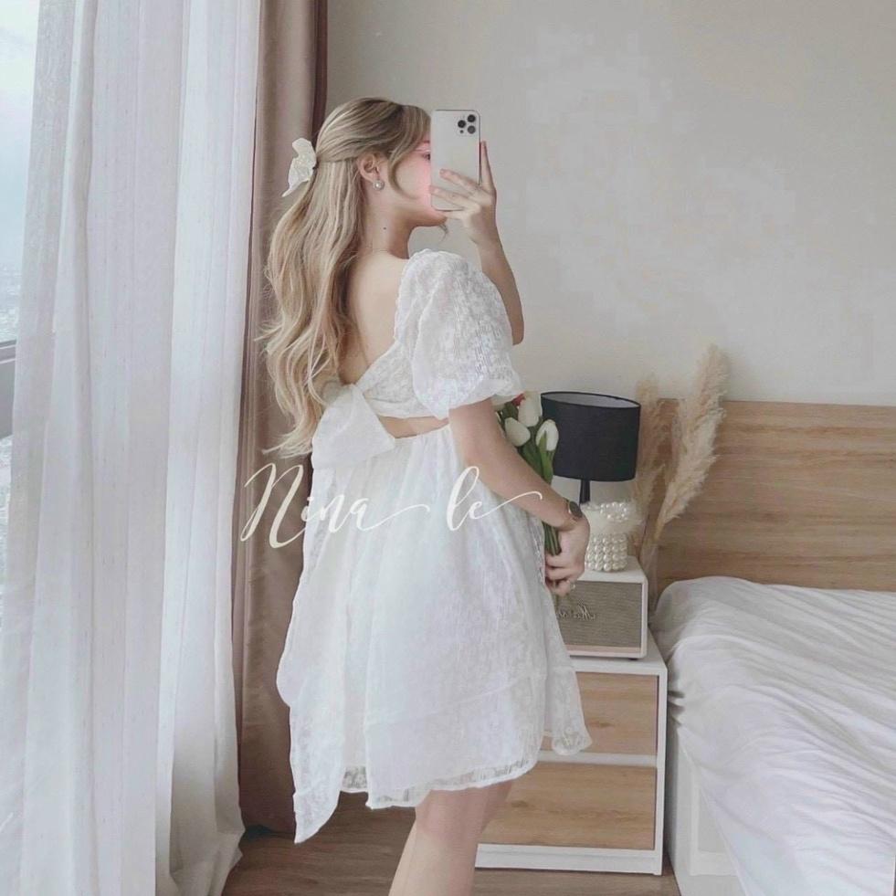 Đầm váy babydoll ren nổi lót lụa trắng cổ vuông hở lưng nơ lưng Ivy fashion đi biển dự tiệc dạo phố bigsize gợi cảm se