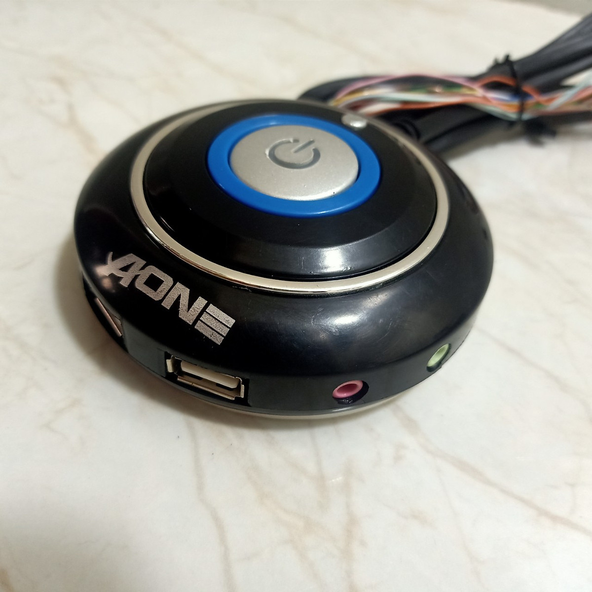 NÚT NGUỒN AONE -LED- USB-AUDIO -tròn vặn ốc