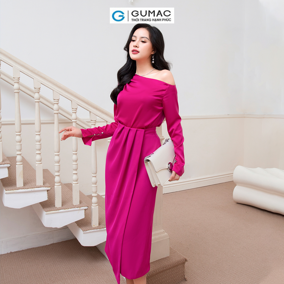 Set lẻ Áo kiểu lệch vai thời trang GUMAC AD10028 - Chân váy đắp tà thời trang GUMAC VD10022