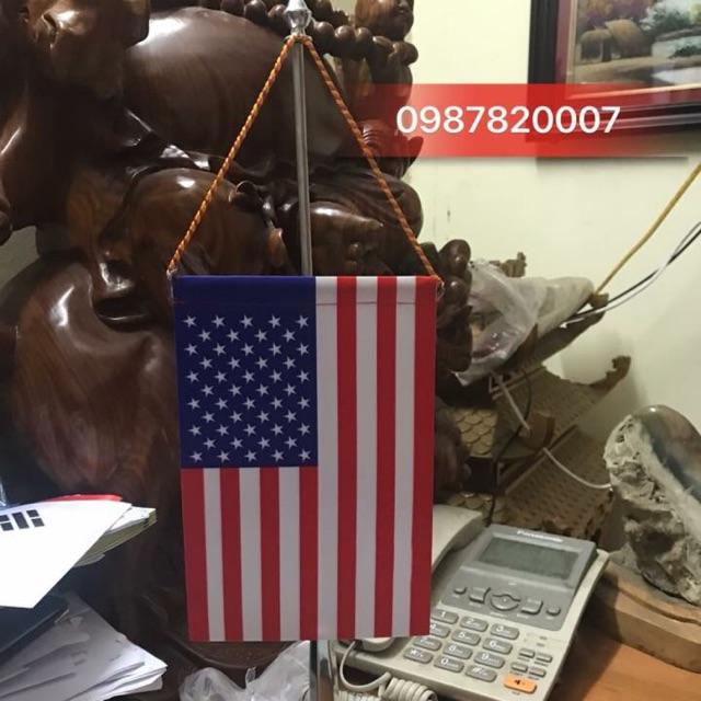 Cờ để bàn đế đơn