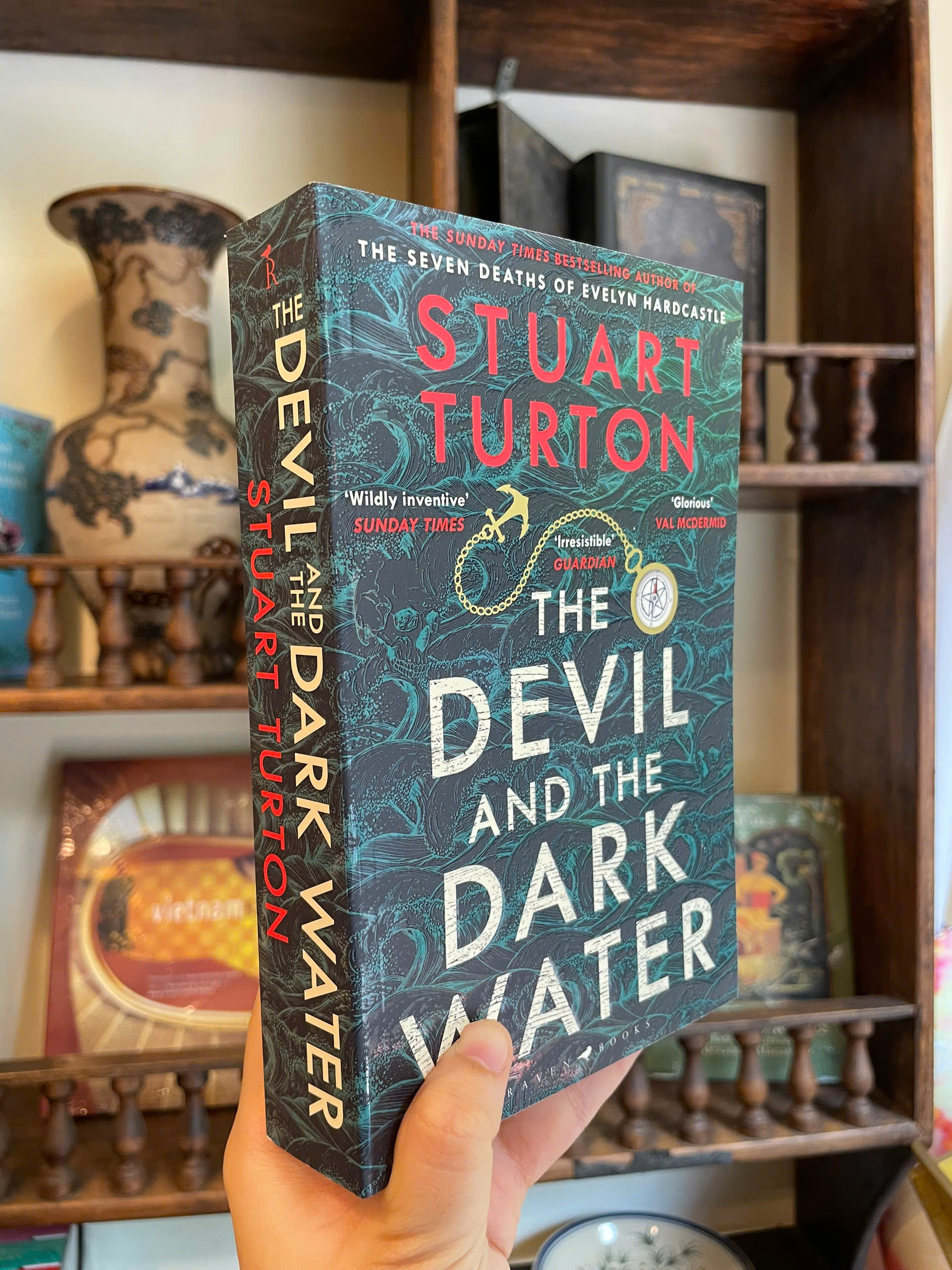 Sách - The Devil and the Dark Water by Stuart Turton - Mystery/Historical Fiction book in English