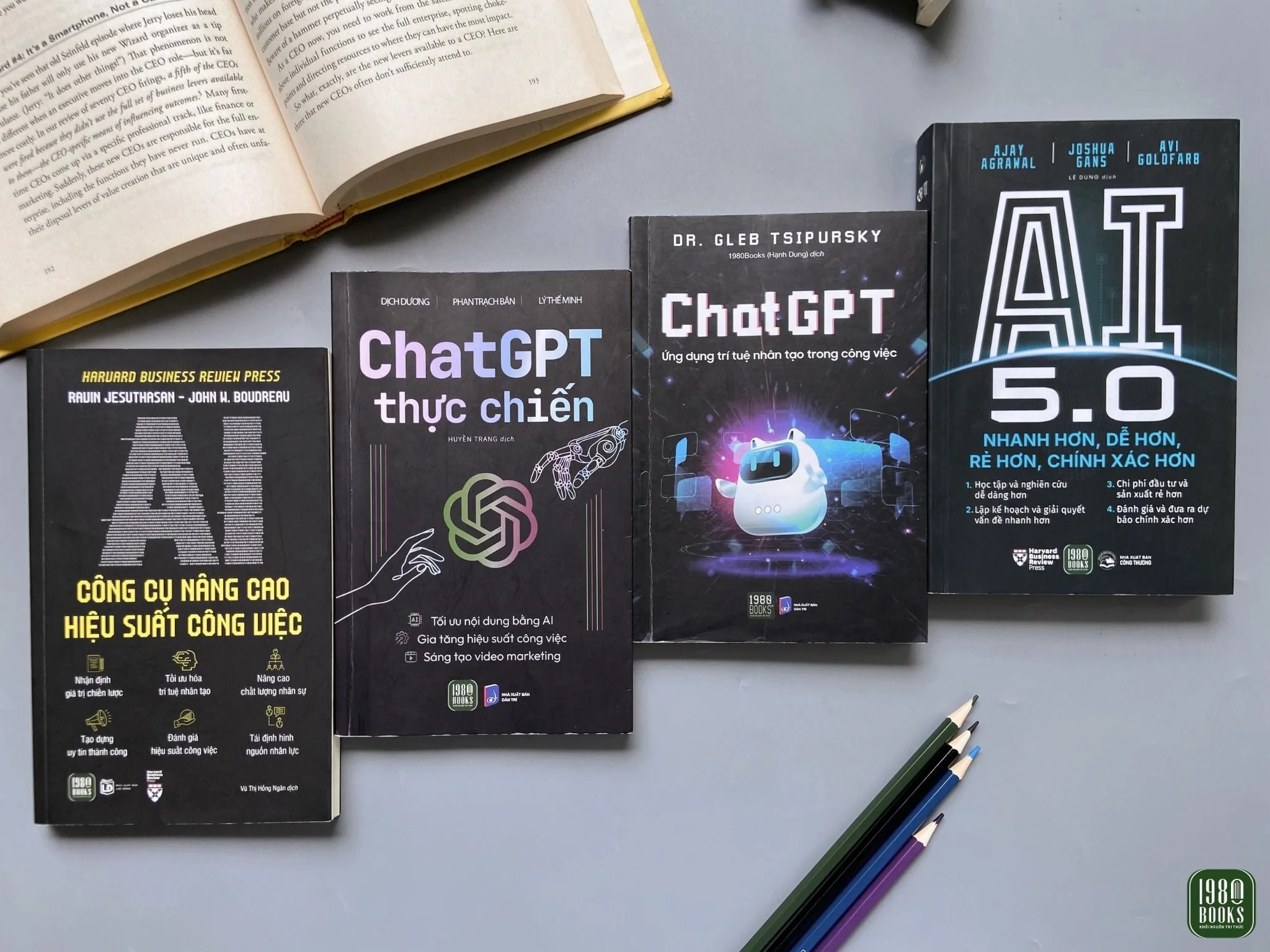 Combo  Sách - 4 cuốn: Chat GPT + Chat GPT thực chiến + AI 5.0 + AI Công cụ nâng cao hiệu suất công việc