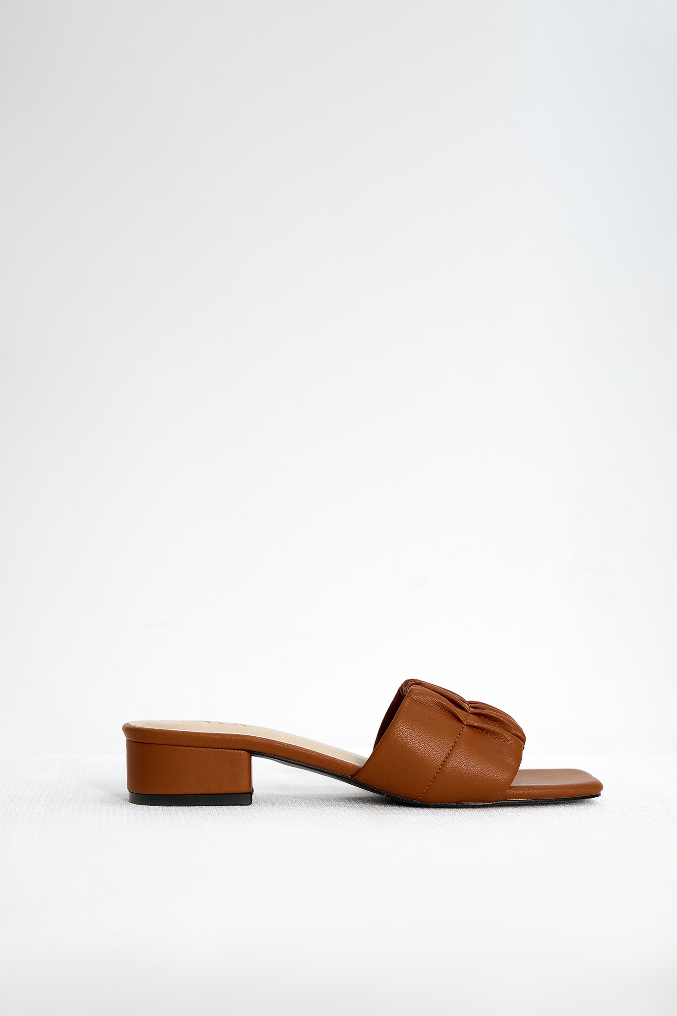 OLV - Dép Ruched Mules In Brown