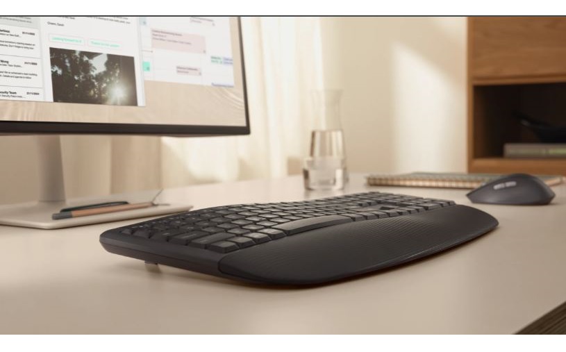 Bộ Bàn Phím Chuột Không Dây Logitech Signature Comfort Plus MK880 - GiaPhucStore | Hàng Chính Hãng