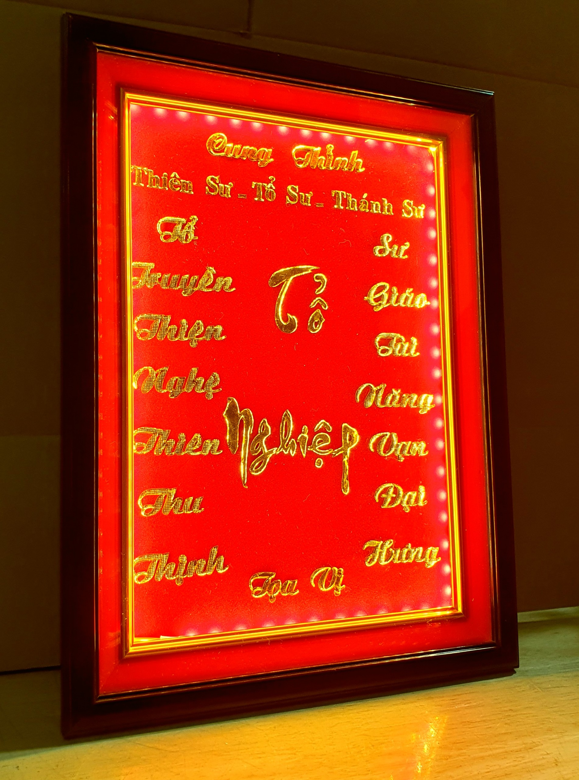 Bài vị thờ Tổ Nghiệp dát vàng 24 K cao 40cm phù hợp mọi ngành nghề đem lại thịnh vượng –phát triển