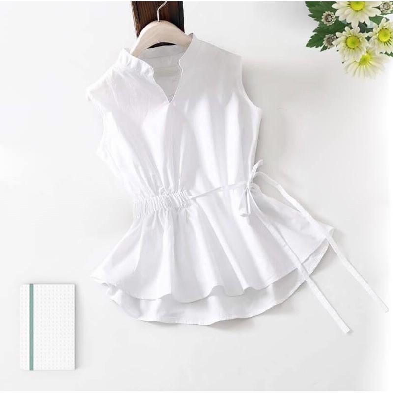 Áo sơ mi khoét tay cổ V điệu đà