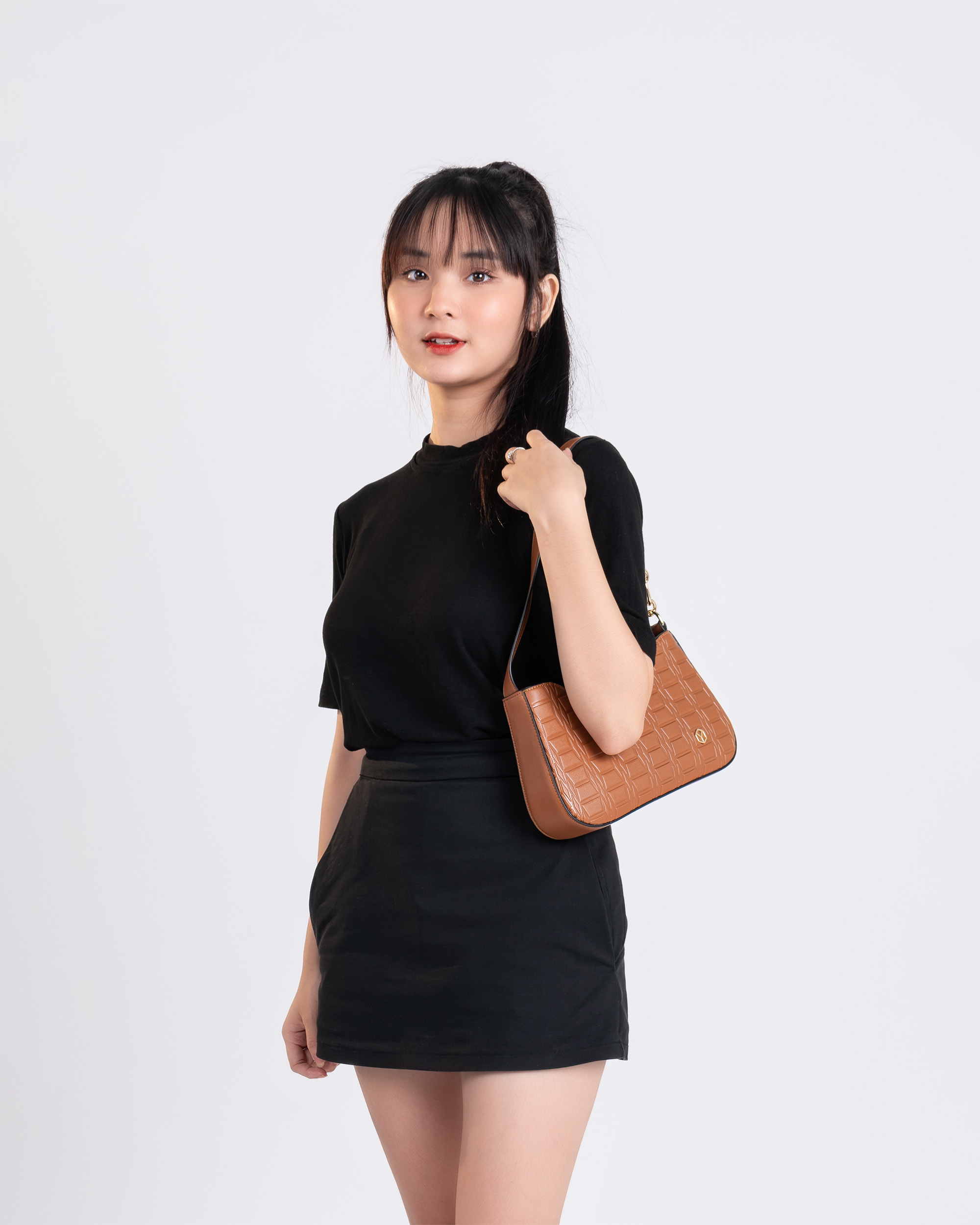 Túi Yuumy ( Thời trang nữ kẹp nách size 25 - Túi đeo vai da Seasand YN171 )