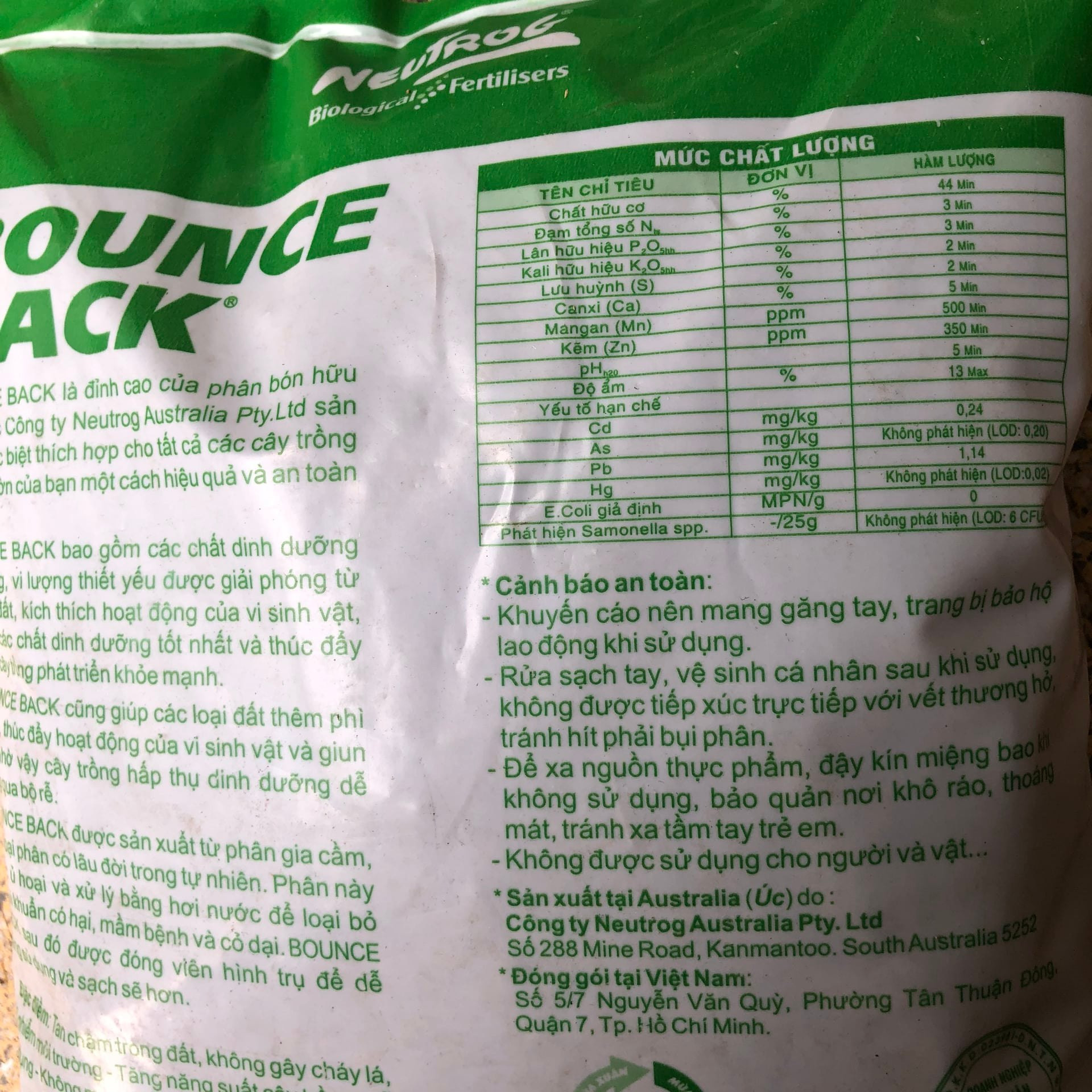 Phân bón hữu cơ đậm đặc dạng viên của Úc Bounce Back có bổ sung vi lượng