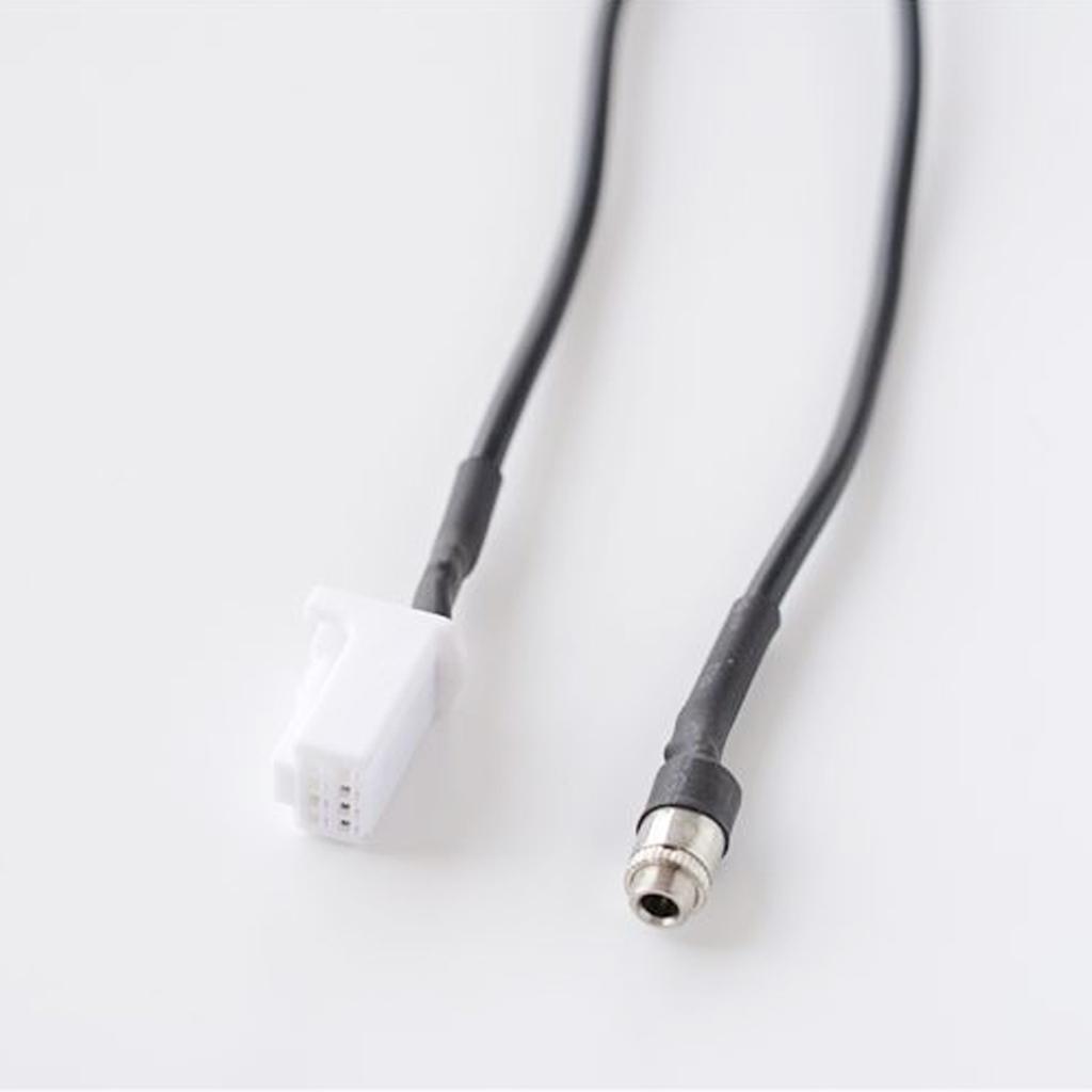 Car Audio 3.5mm Aux Jack 8 Pin Plug Adapter Cable